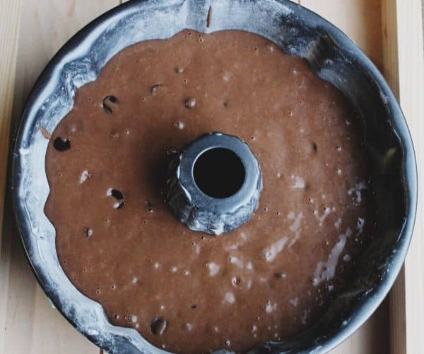 How to make Easy moist chocolate Bundt cake Recipe