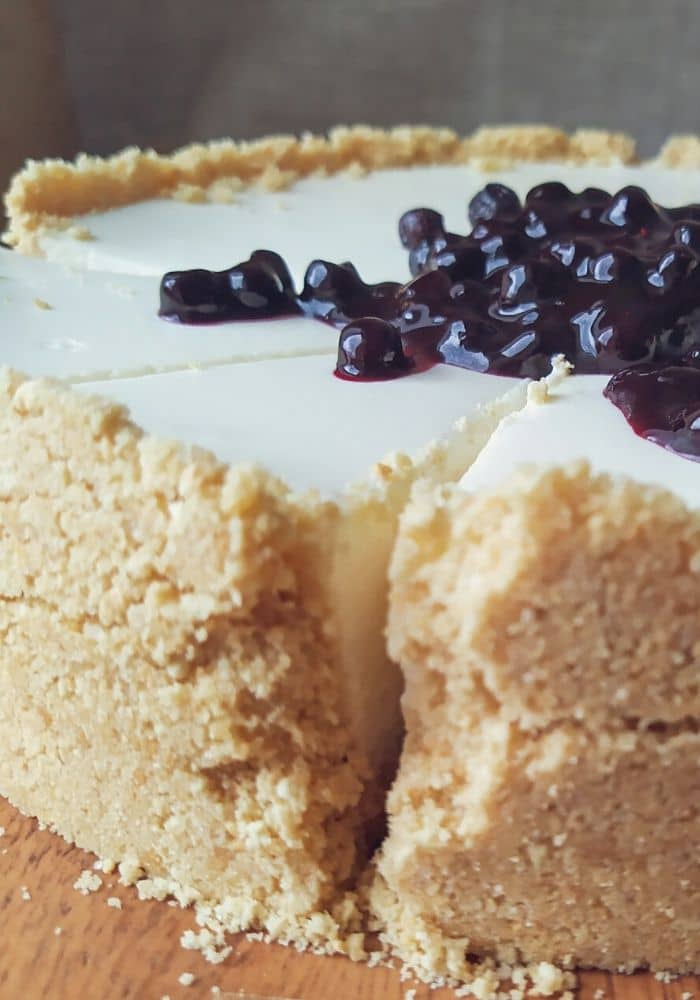 THE BEST NO-BAKE CHEESECAKE RECIPE