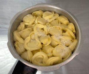 Easy Cheesy Baked Tortellini Recipe | 100K Recipes