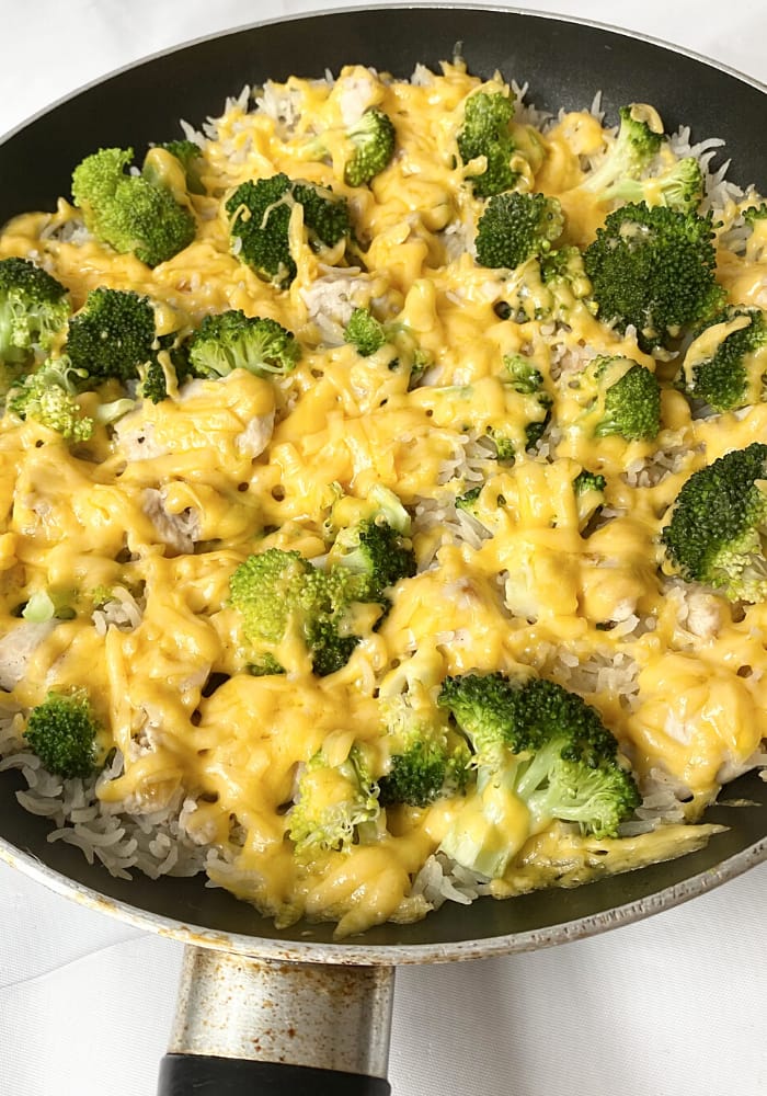 ONE-PAN CHEESY CHICKEN, BROCCOLI, AND RICE
