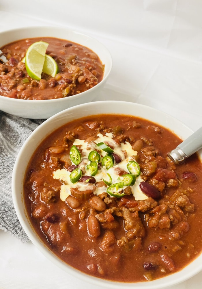 WENDY’S COPYCAT CHILI IN THE SLOW COOKER