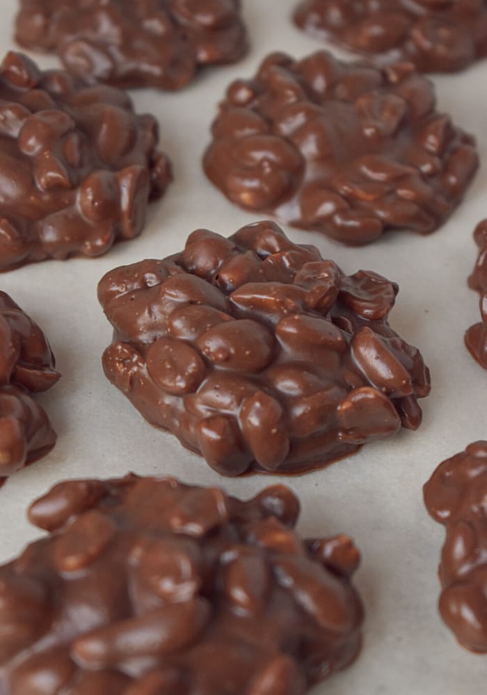 Crock Pot Chocolate Peanut Clusters Recipe