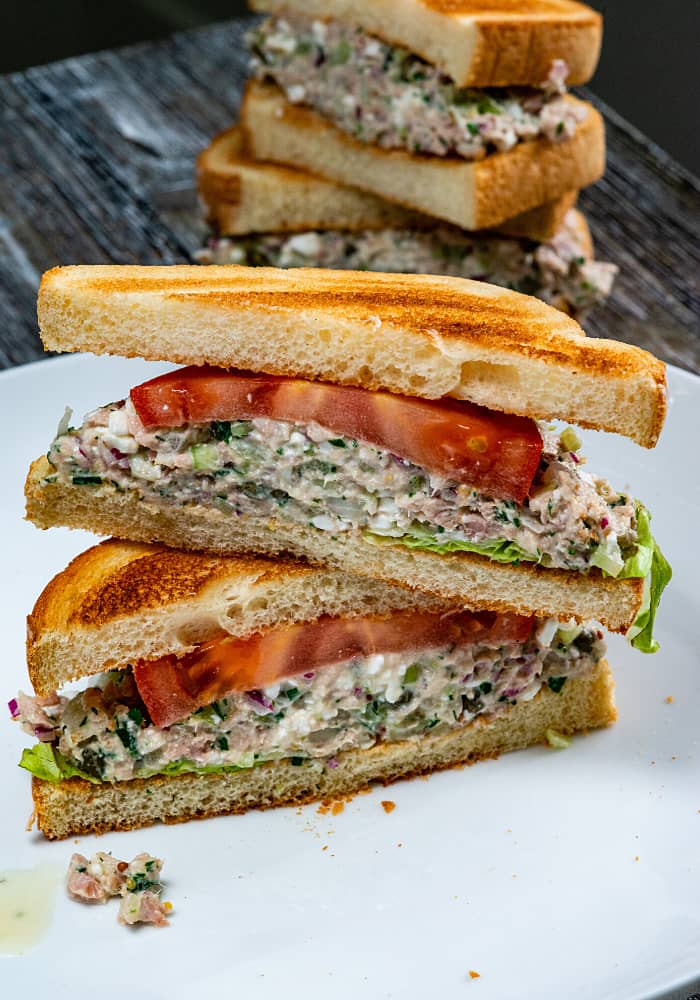 tuna salad sandwich ingredients