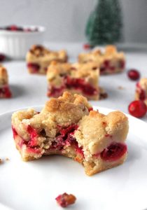 Easy Fresh Cranberry Shortbread Bars Recipe