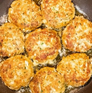 Easy homemade crab cakes Recipe