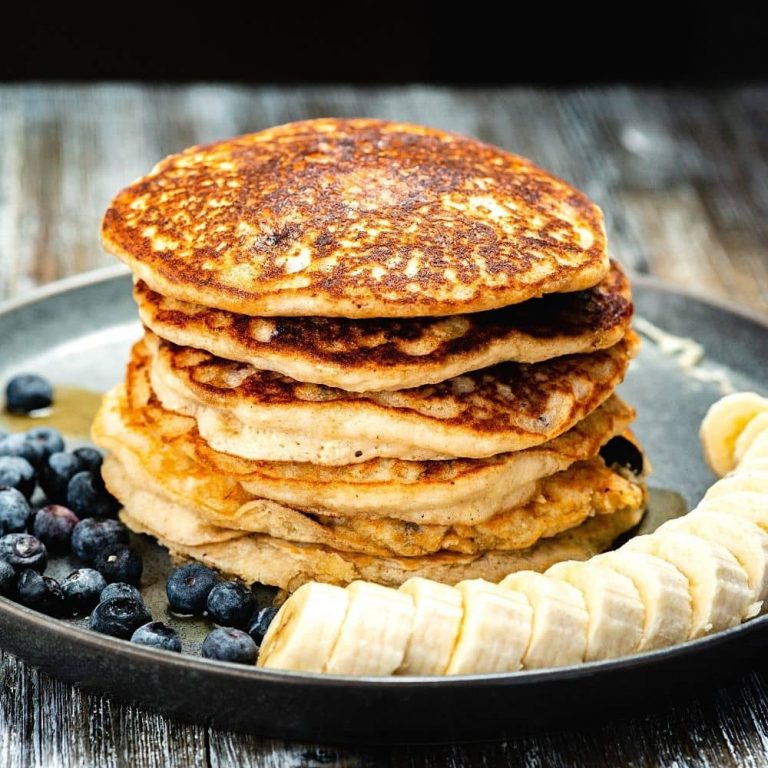 Fluffy Vegan Banana Oat Pancakes How to Make it...