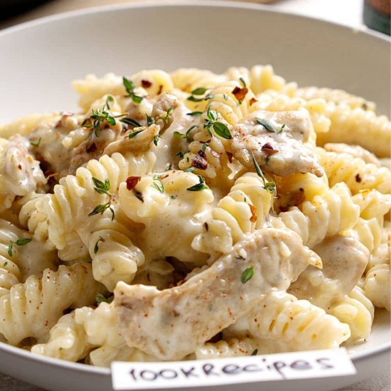 Cheesy Chicken Pasta Recipe (Easy Recipe)