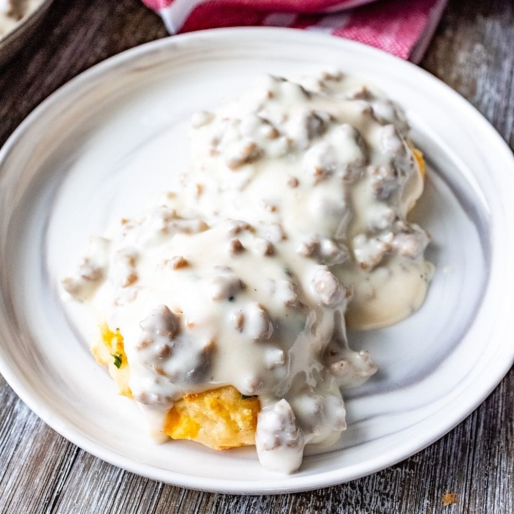 4 Ingredients Sausage Gravy