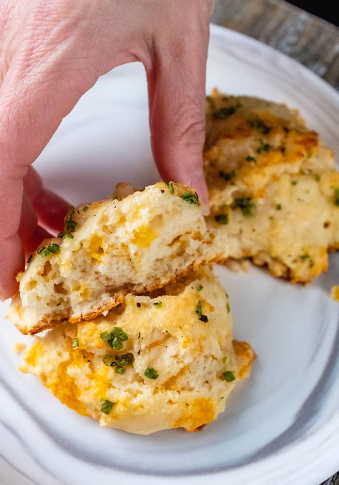 Quick & Easy Cheese-Garlic Biscuits