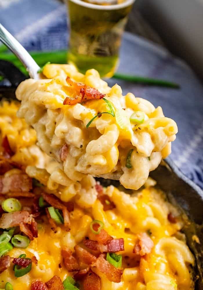 BEER AND BACON MAC AND CHEESE